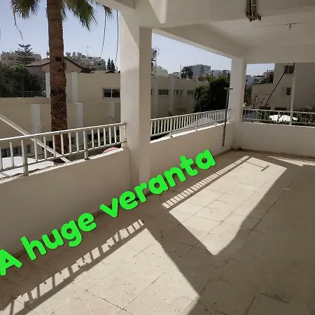 Larnacas Central Kalogera Lägenhet
